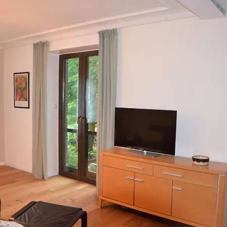 Haus Am Fluss 아파트